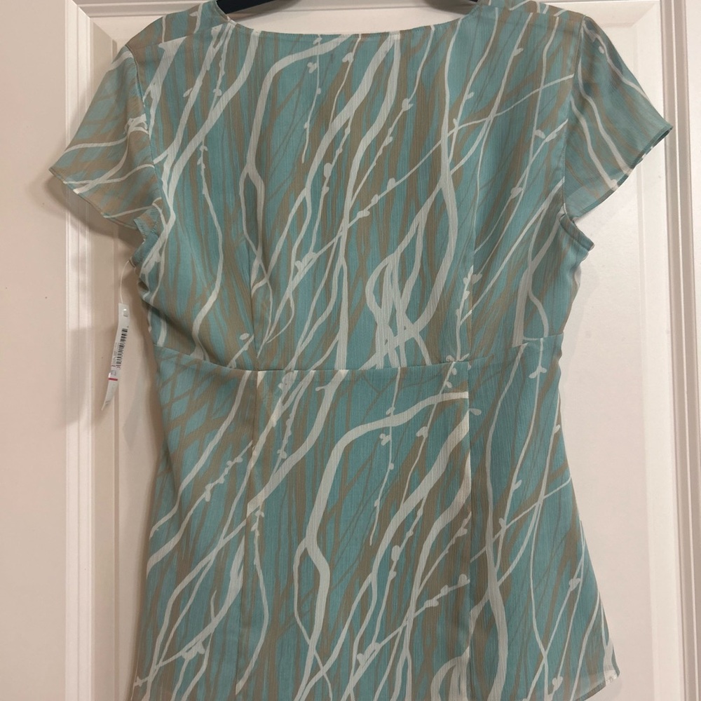 Ratio Liz Claiborne Top NWT Size 6 - Picture 2 of 5